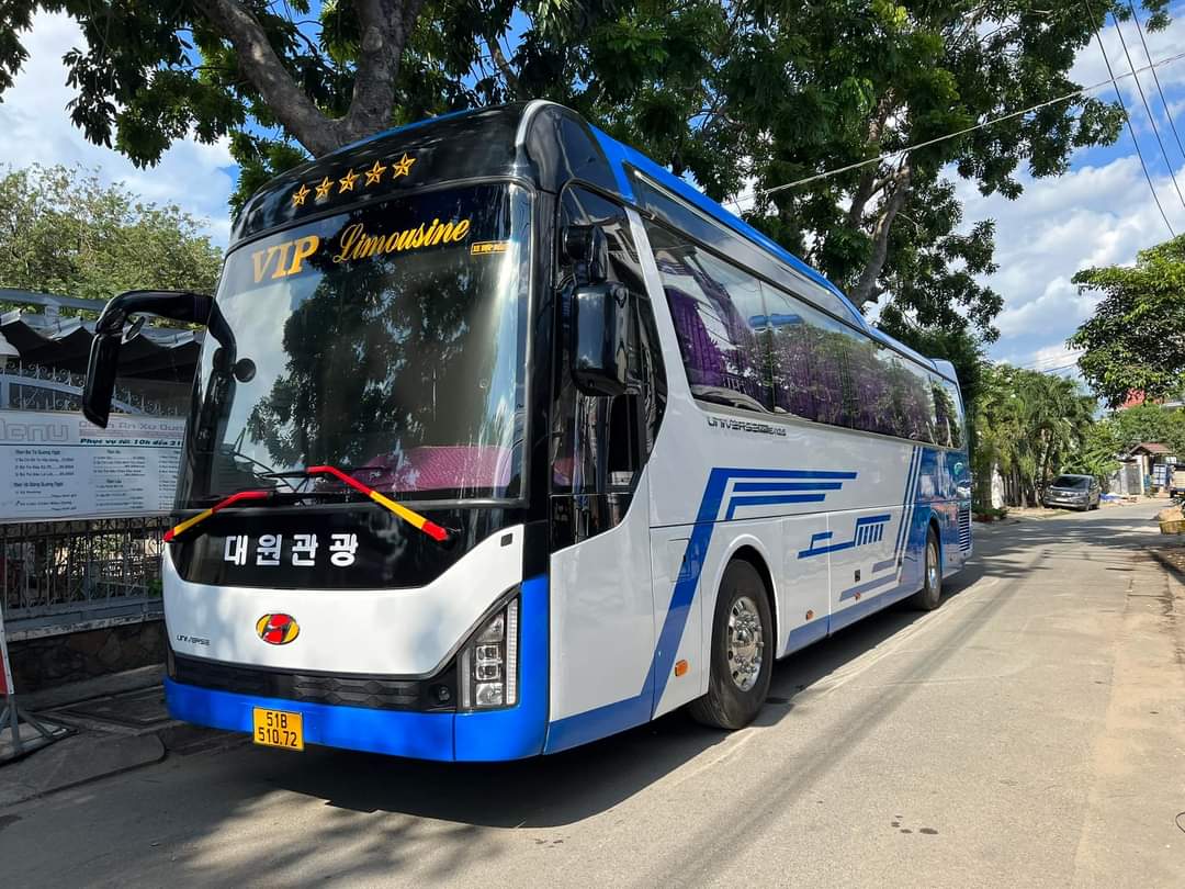 Xe du lịch 45 chỗ